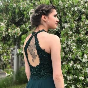 Meet your Posher, Laurie-anne